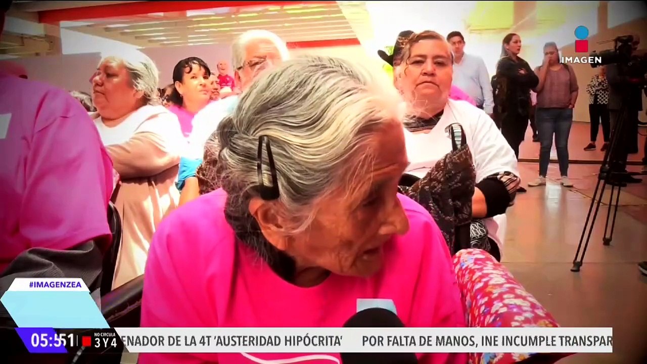 Abuelita de 101 años recibe su visa por primera vez; se reunirá con sus hijos en EE.UU.