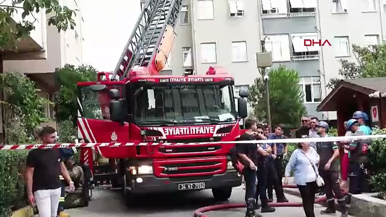 10 katlı binadaki yangında can pazarı: Yaralılar var