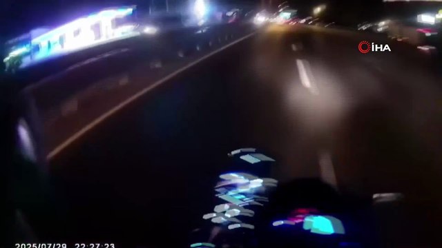 Bursa'da otobüs şoförü ile motosiklet sürücüsü arasında yol verme tartışması