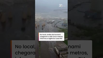 Imagens aéreas mostram cidade na Rússia inundada por ondas de tsunami após terremoto #shorts