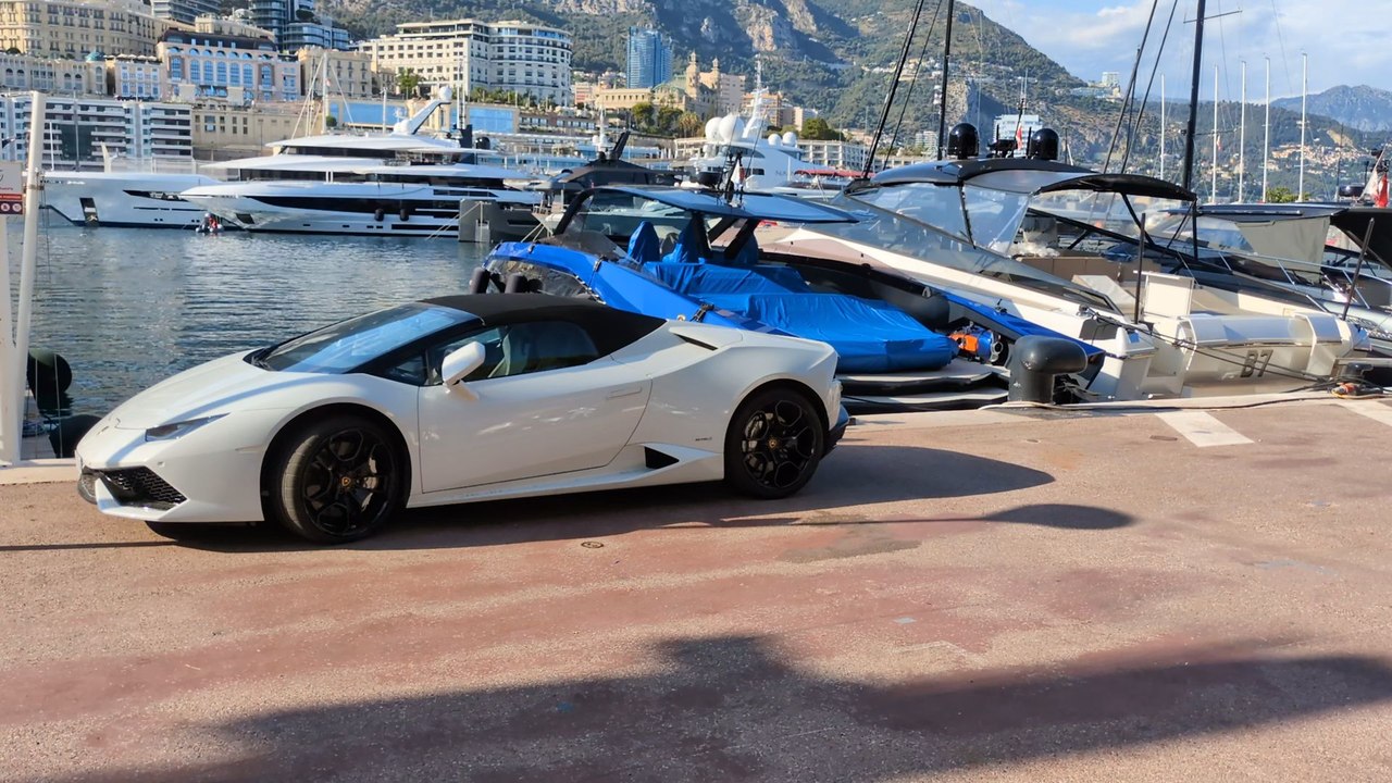 # 2 Lamborghini.  # super car. # bateaux