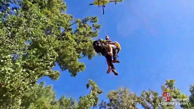 Rescatan en helicóptero un joven de 15 años que resultó herido en la cabeza tras saltar al río Duero desde un alto en Las Guindaleras en Boecillo