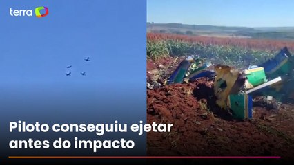 Avião da Força Aérea Brasileira cai no interior de São Paulo