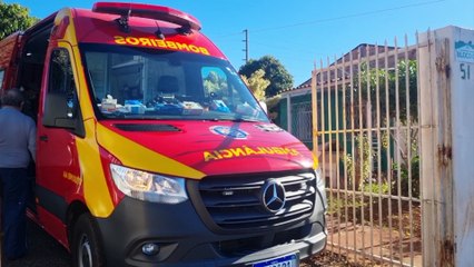 Com ferimento na perna, idoso é socorrido pelo Siate na Rua Platão