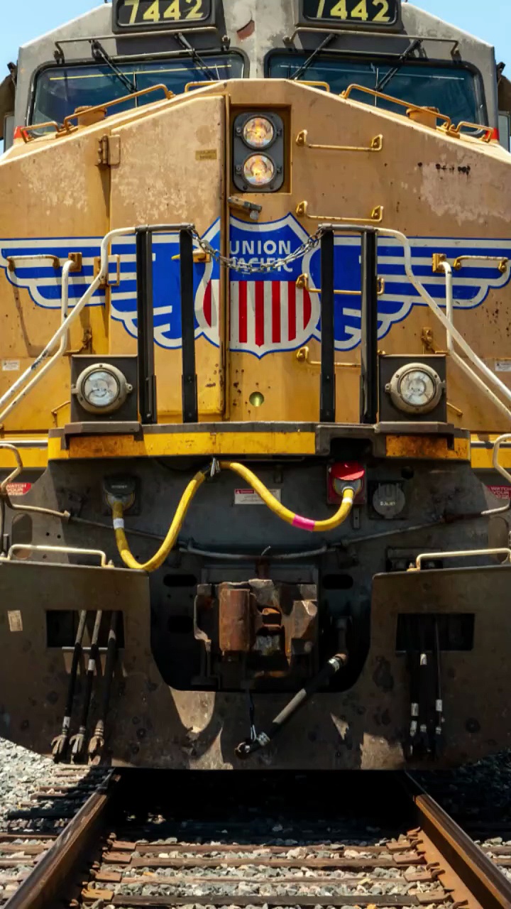 Is the  Billion Union Pacific-Norfolk Southern Merger Set to Create the First Transcontinental Railroad?