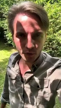 Regardez la colère (légitime) d'Erik Tegnér, patron de Frontières , qui raconte avoir été reconnu par une dizaine de jeunes d'ultra-gauche puis bousculé et insulté avec sa compagne, lors de la fête de son village