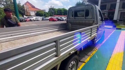 Penampakan Mobil Esemka, Dibawa Penggugat Jokowi ke Pengadilan Solo!