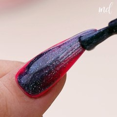 Cat-eye nails for the win! 💅💖