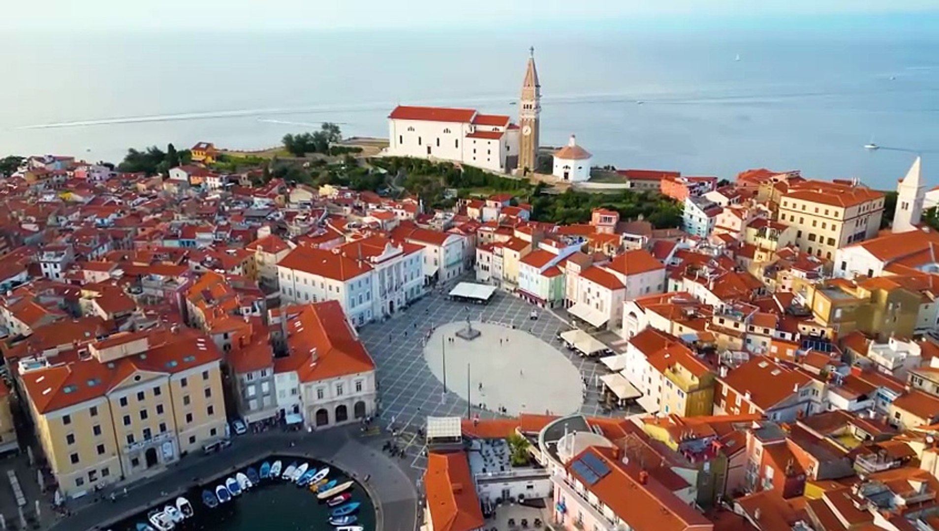 ⁣Top 25 Places To Visit in Slovenia