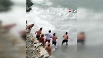 Boğulma tehlikesi geçiren genç için seferber oldular