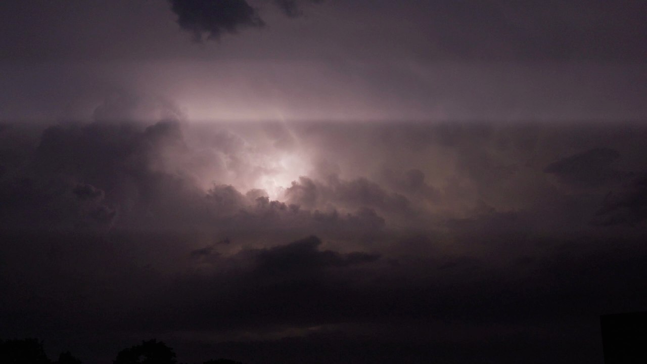 Nuit d’Orage ~ Éclairs et Tonnerre Sans Pluie 4K