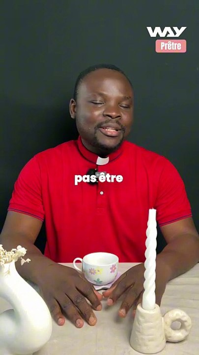 Le pire, c'est le vœu de célibat ? 💋  Padre précieux   est prêtre depuis 6 ans à Montargis.  Il est venu répondre aux questions sur son métier.