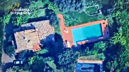 Il video del sequestro da 36 milioni di euro a Reggio Emilia: la villa, i gioielli e i contanti