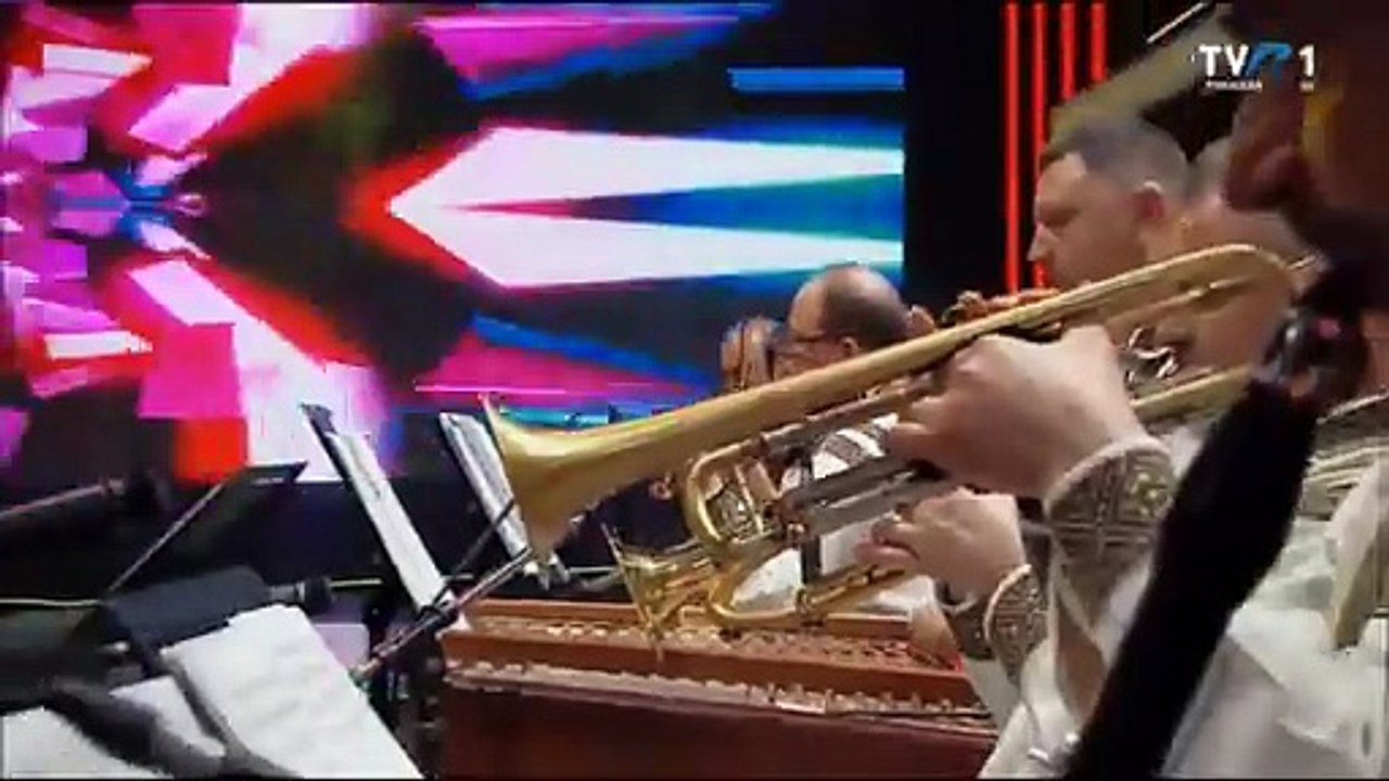 Laura Lavric si Ilie Caras - Sarba lui Ilie (Petrecere cu cantec - TVR 1 - 20.04.2025)