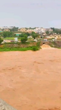 Why CDA Demolished Housing Socities? Development Authority CDA Acounced that All Housing socities and Commercial buildings around Saon River and Korang Nalla are illegal. Need To Demolised. Now, the question is Who Gave Them NOCs Status?