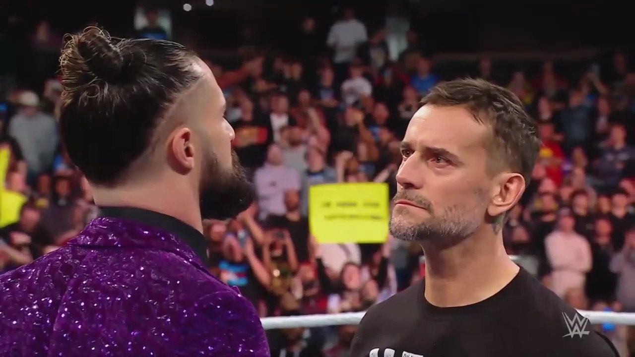 (ITA) CM Punk firma per RAW e si confronta con Seth Rollins e Drew McIntyre (WWE RAW 11/12/2023)