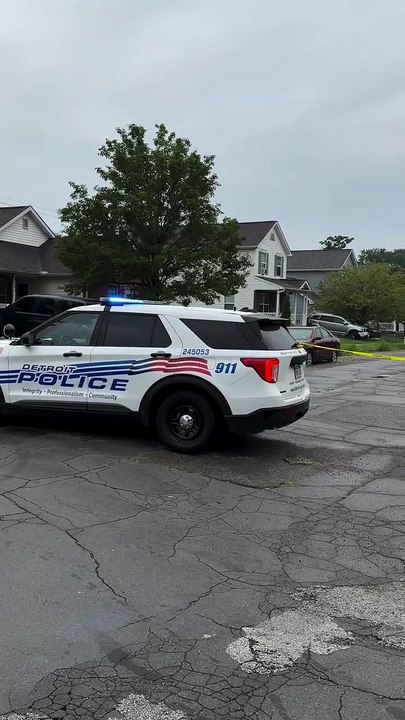 Two small children shot in Detroit drive-by