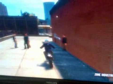 Cascades GTA IV moto mur