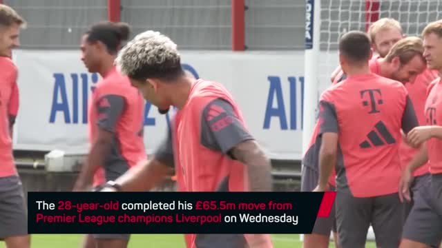 Luis Diaz trains with Bayern for the first time