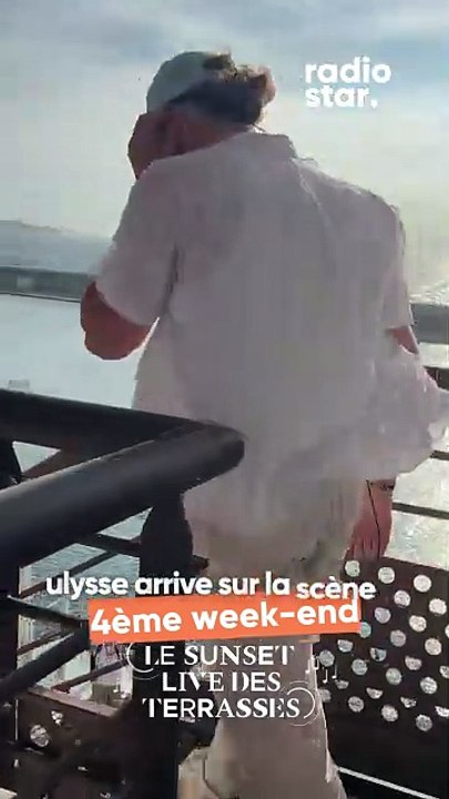 Ulysse arrive sur la scène des Sunset Live des Terrasses #ulysse #sunsetlive #concert #live #starac #staracademy