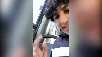 Homem ataca ônibus com marreta em Curitiba