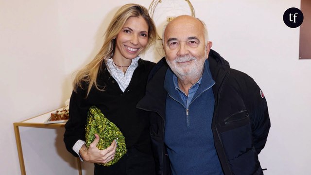 Elle n'a pas 15 ans ! : Cet acteur français en couple avec une femme de 30 ans sa cadette, il se justifie en interview