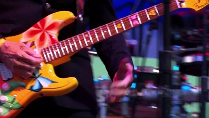 Philadelphia Freedom - Elton John (live)