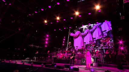 Are You Ready for Love (with Jacob Lusk & London Community Gospel Choir) - Elton John (live)