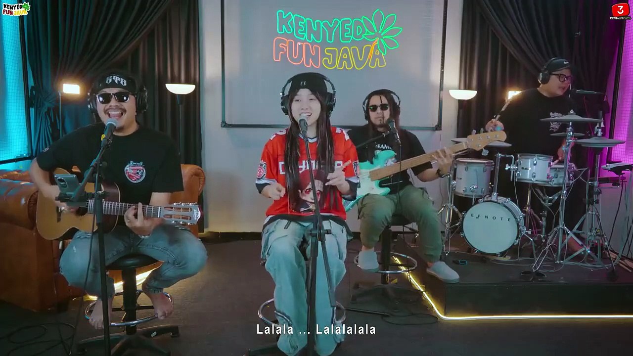 COVER - STECU STECU (STELAN CUEK BARU MALU) - 3 PEMUDA BERBAHAYA FT SALLSA BINTAN