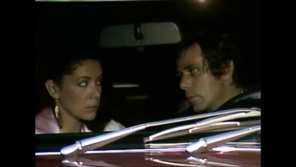 Novela Água viva (Cap.97) Nelson e Suely conversam ao som de Lead me on ( Maxine Nightingale) em 1980.