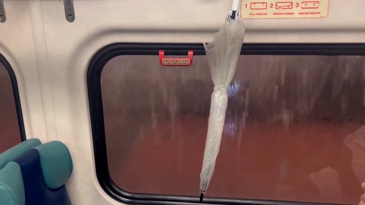 El metro de Nueva York se inunda por las fuertes lluvias que azotan la costa este de EEUU