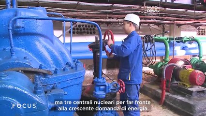 Sfruttare vento, sole e atomi: come il Kazakistan intende passare a un'energia più pulita