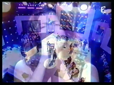 Johnny Hallyday & Isabelle Boulay – Duo virtuel Tout au bout de nos peines (France 2 – Starmania, 2005)