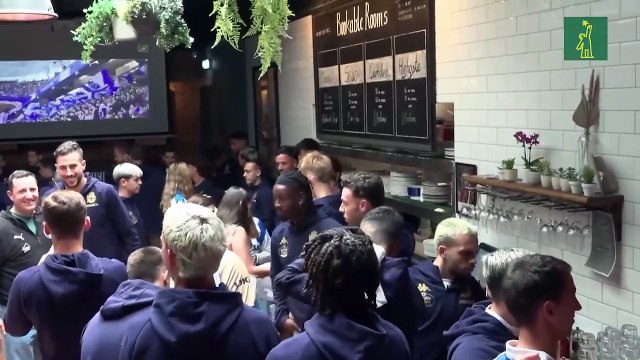 El Dépor se reencuentra con sus aficionados en Inglaterra diez años después