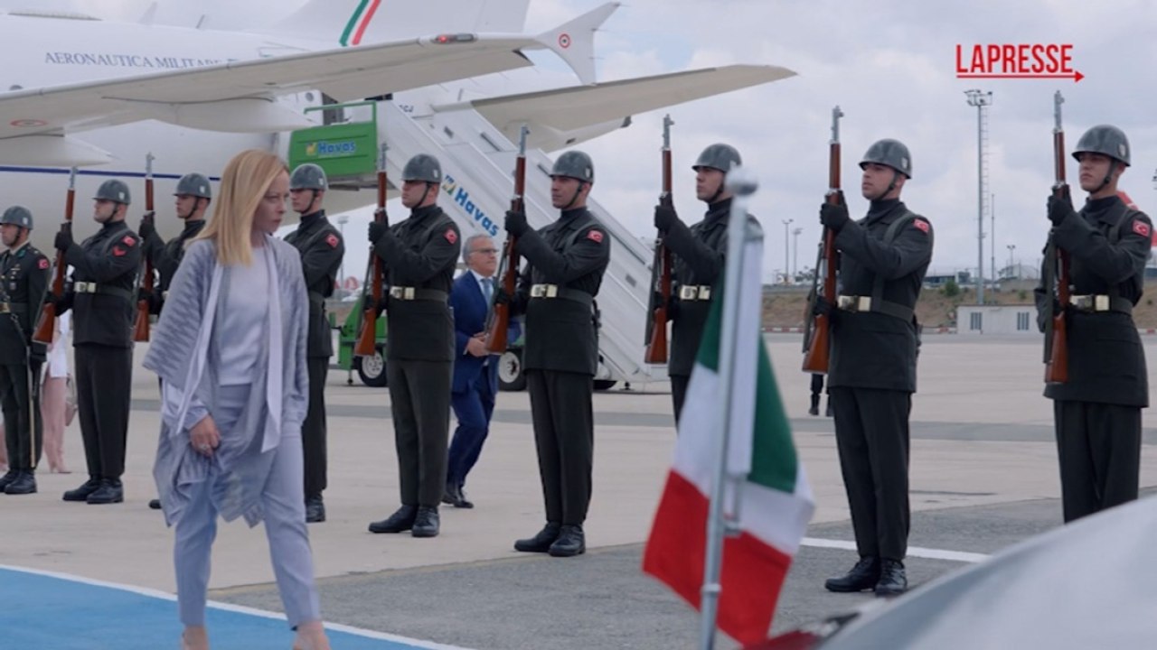 Meloni in Turchia, l'arrivo della premier a Istanbul