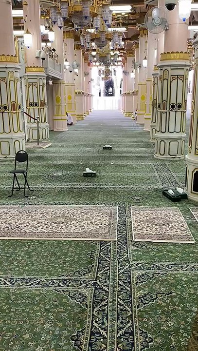 Green Carpets Masjid e Nabwi