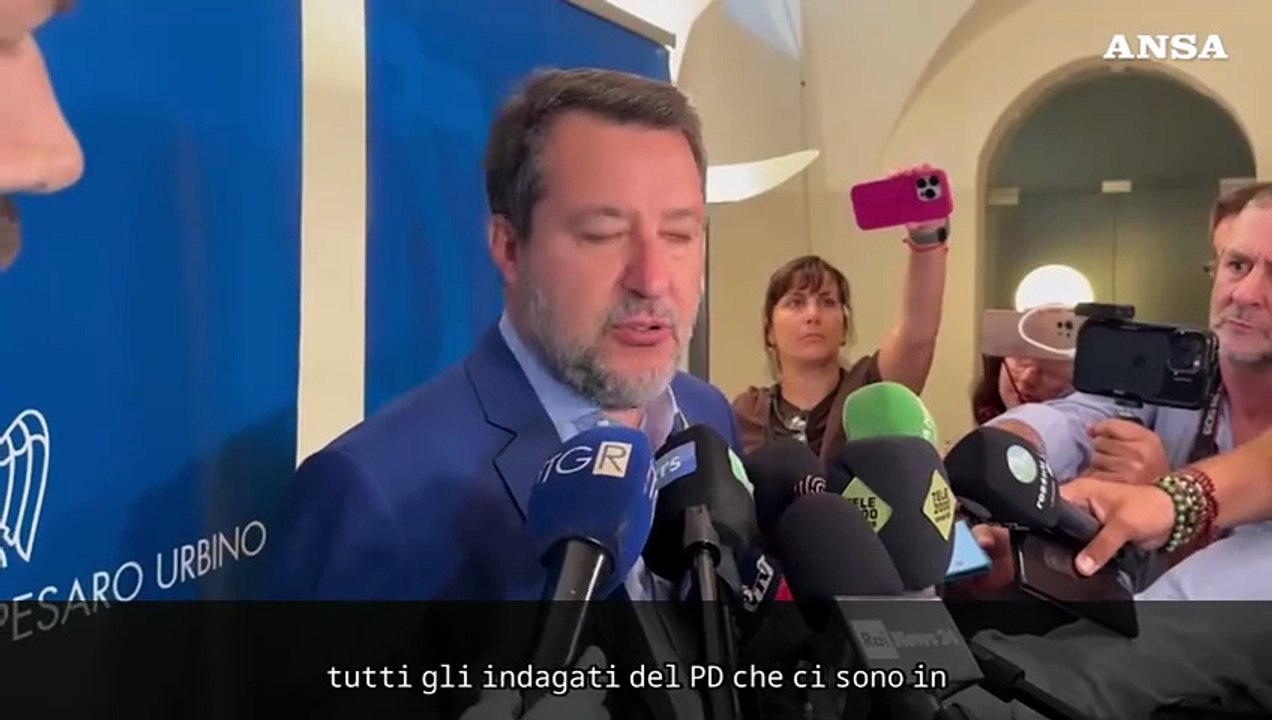 Salvini: "Ricci indagato non deve fare un passo indietro"