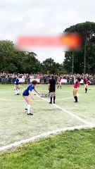 Le nouveau sport WTF : le disco-foot 😳