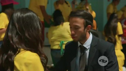 A punta de goles, Víctor intenta salir de su mal momento