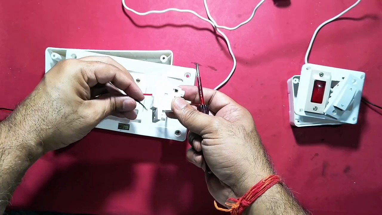 Two way switch connection | staircase wiring system | सिडियो में लाइट की वायरिंग | Tech Jugaad 4U |