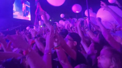 Girl gets smacked in the face by inflatable ball at Glastonbury Festival