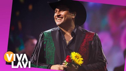 Julión Álvarez recorre a pie la ruta del peregrino y le canta a la Virgen