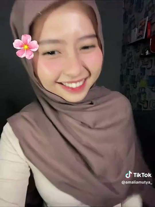 Amalia Mutya Viral di TikTok