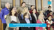 Experiencia sonora: el coro de la Catedral se presentó de sorpresa en una visita
