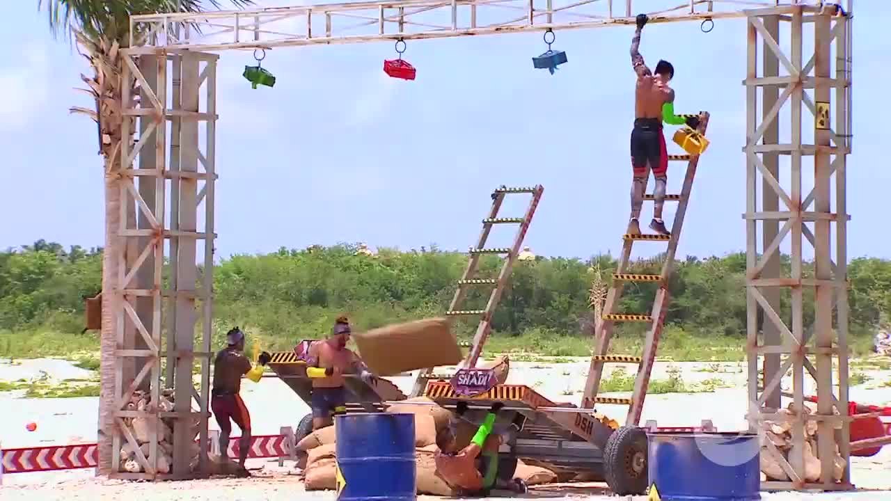 70. Playa Bronce se convierte en un infierno para un aspirante al título