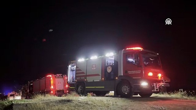 İzmir'de korkutan yangın: İtfaiye ekiplerinin müdahalesiyle söndürüldü