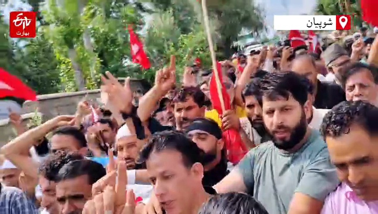 شوپیان میں دفعہ 370 اور 35 اے کی بحالی کے لیے نیشنل کانفرنس کی احتجاجی ریلی