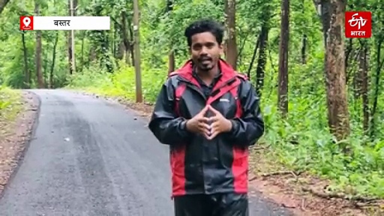 बस्तर में एक महीने पहले बनी सड़क उखड़ने लगी; प्लास्टिक और वेस्ट मटेरियल से बनने के बाद सुर्खियों में आई थी