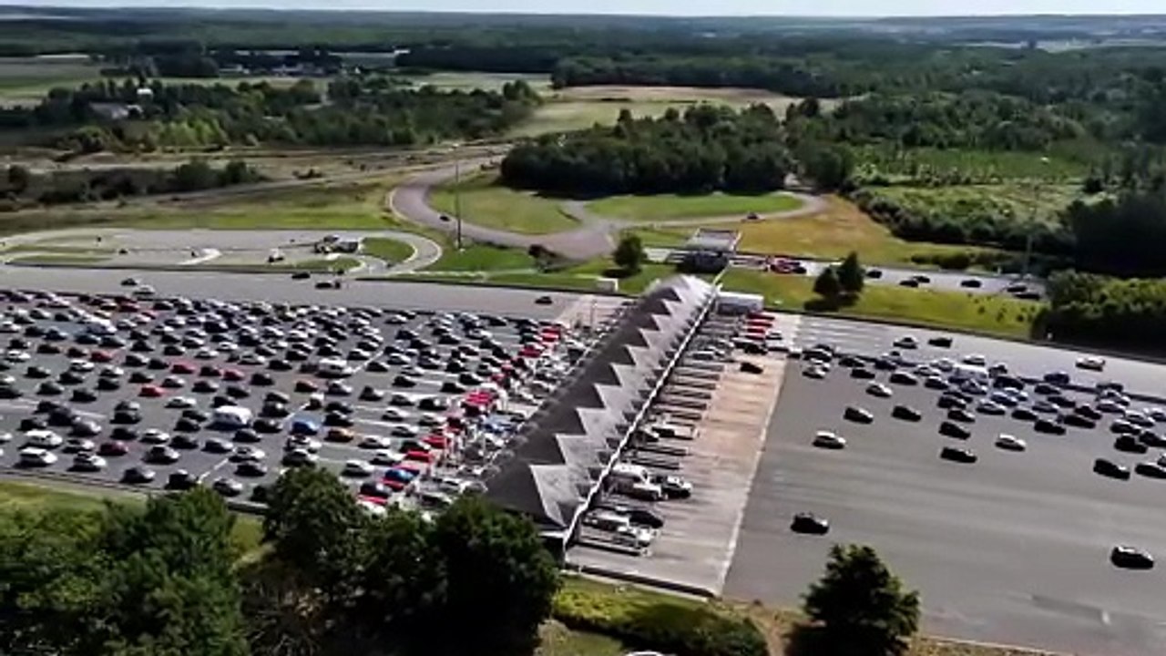 France sees 1,000 km traffic jams in holiday crossover