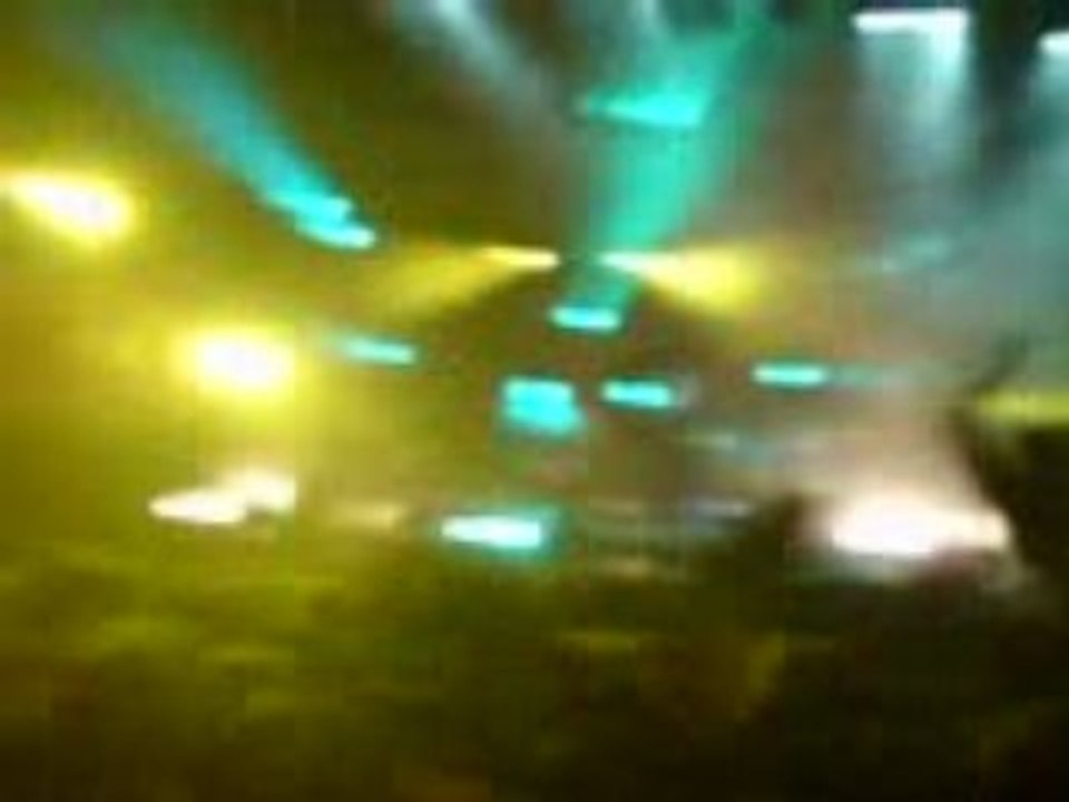 Le peuple de l'herbe (live) part2 au jdm 2008